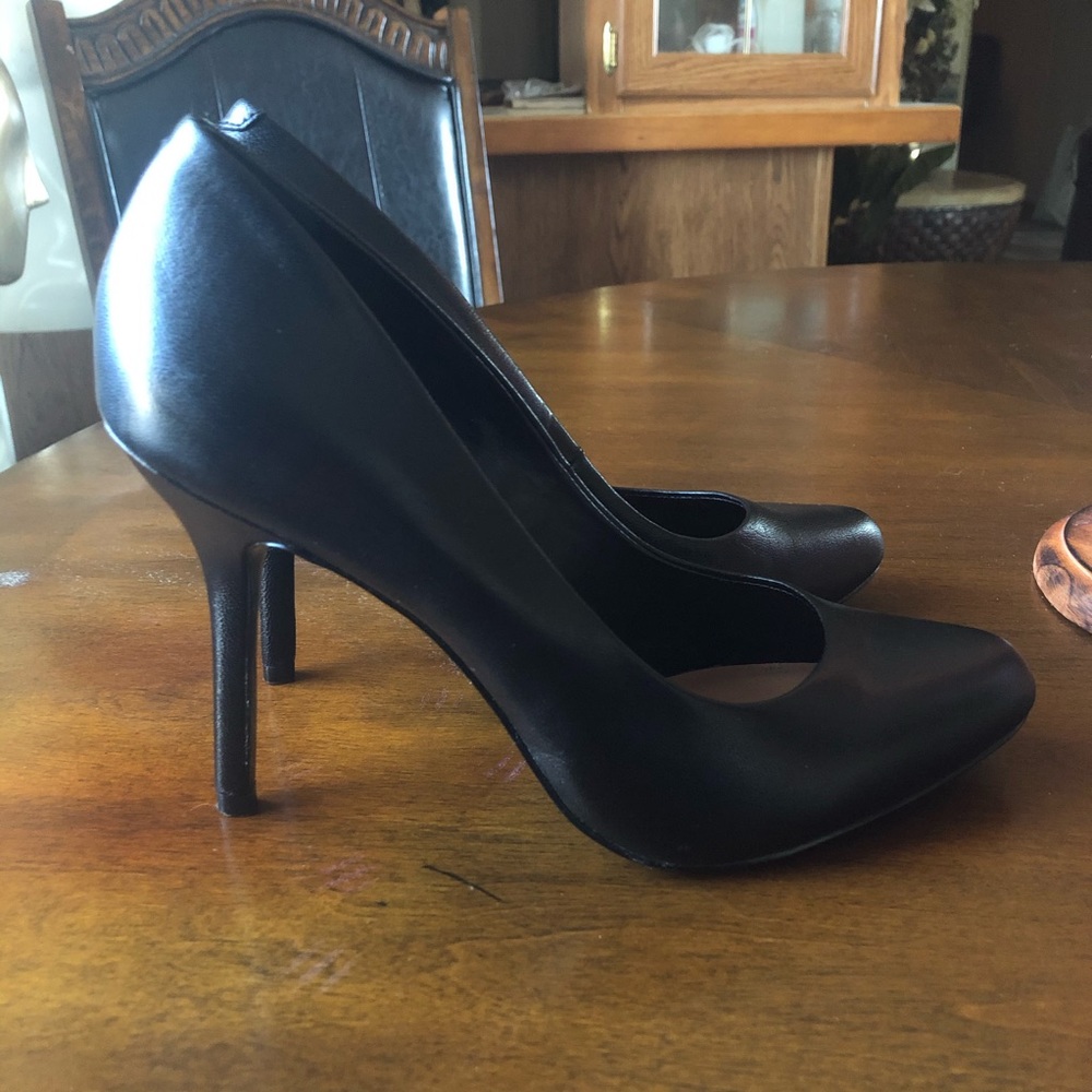 Black heels